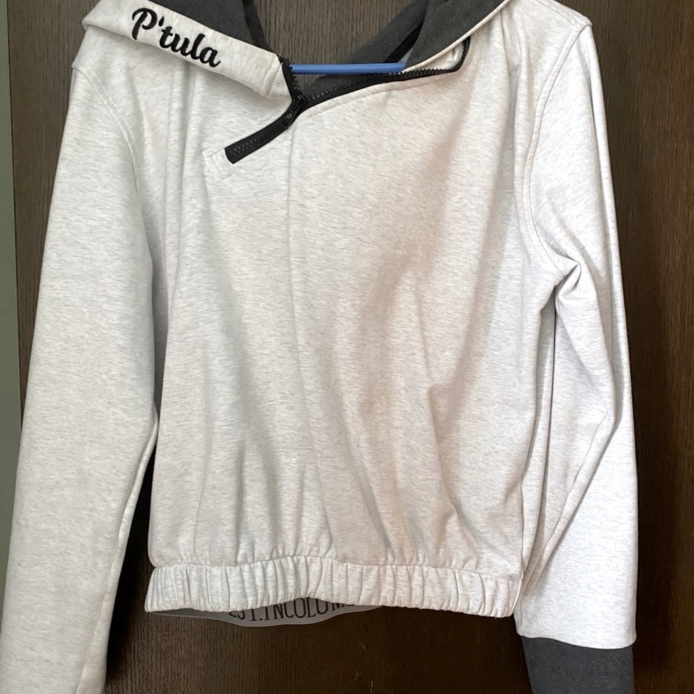 P’tula Jordan “Huddle Up” cropped hoodie